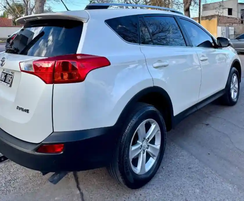 Toyota Rav4  2015 - foto 4