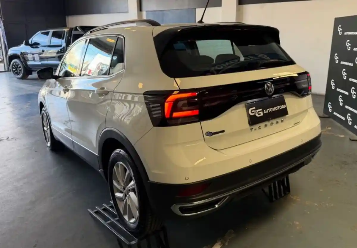 Volkswagen T-Cross  2020 - foto 3