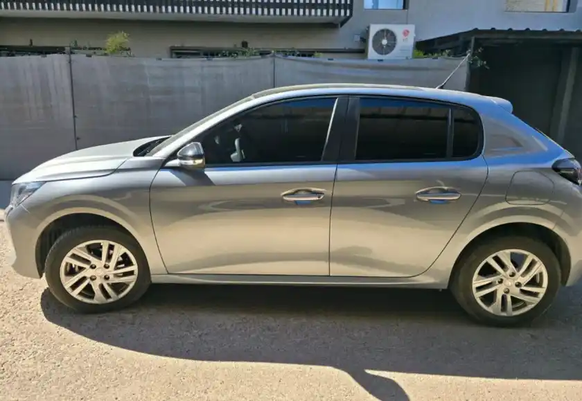 Peugeot 208  2024 - foto 3
