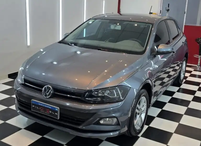 Volkswagen Polo 2018 - foto 1