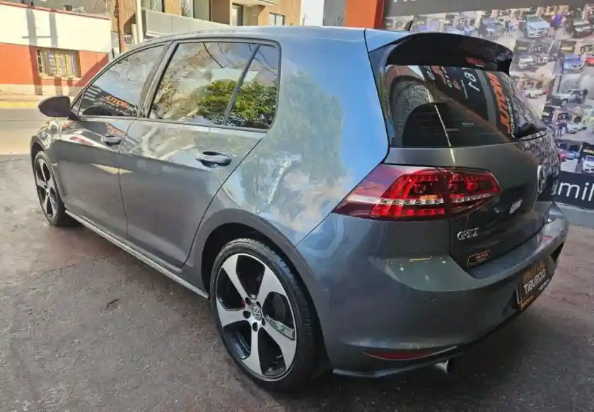 Volkswagen Golf  2018 - foto 3