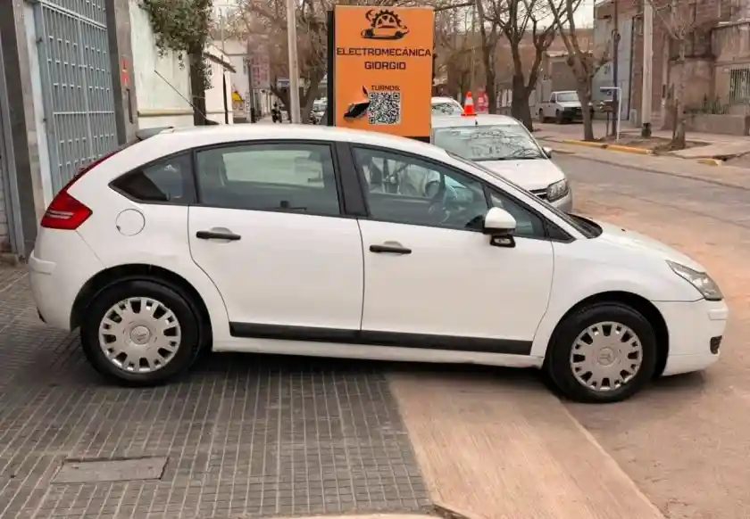 Citroën C4  2011 - foto 5
