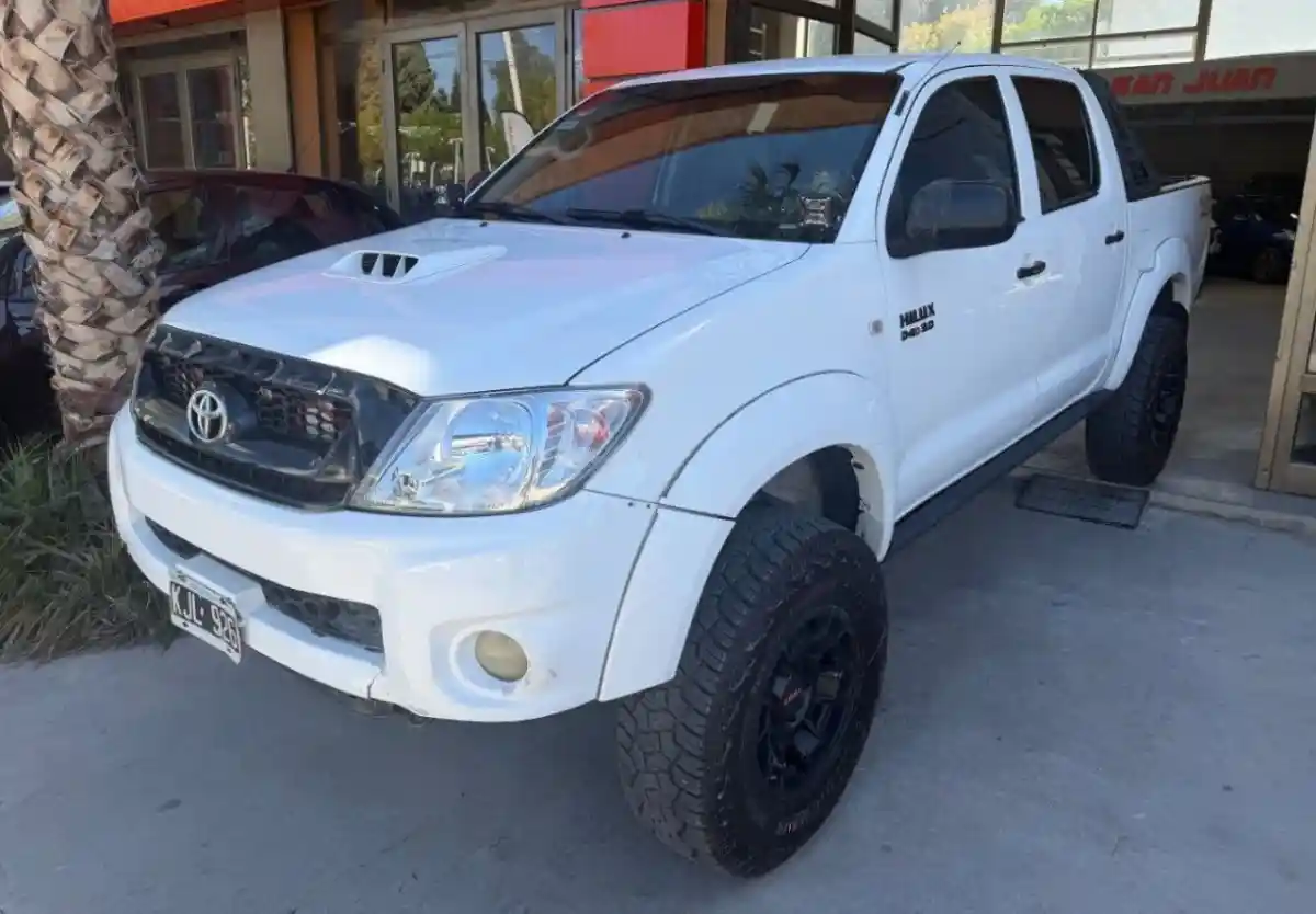 Toyota Hilux Sw4  2011 - foto 1