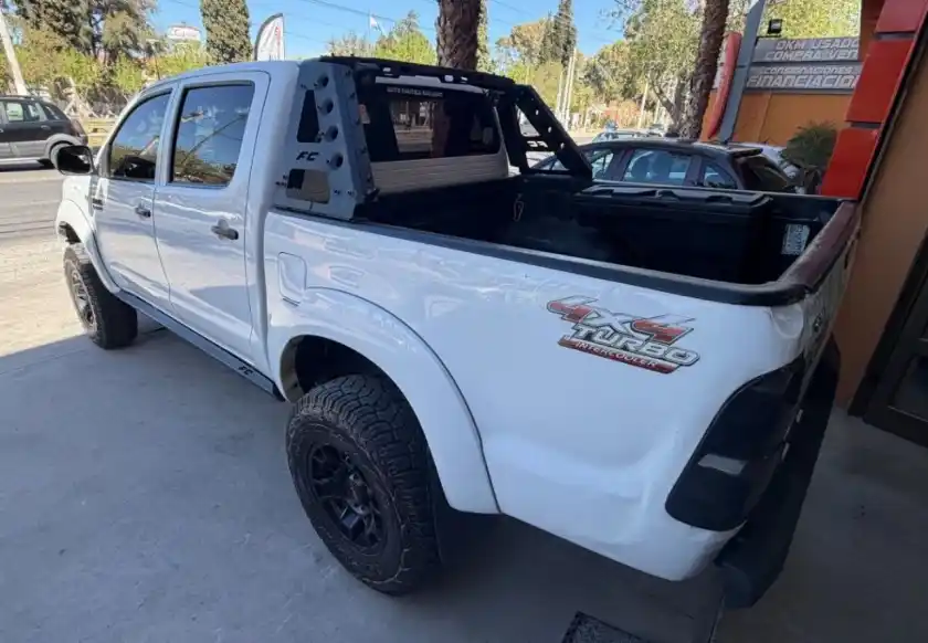 Toyota Hilux Sw4  2011 - foto 3