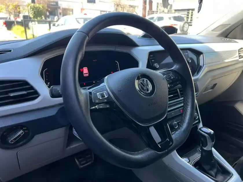 Volkswagen T-Cross  2019 - foto 5