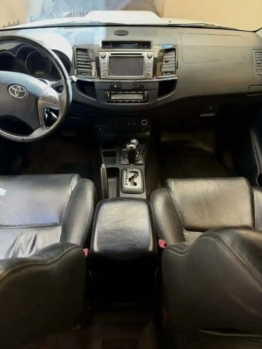 Toyota Hilux Sw4  2014 - foto 4
