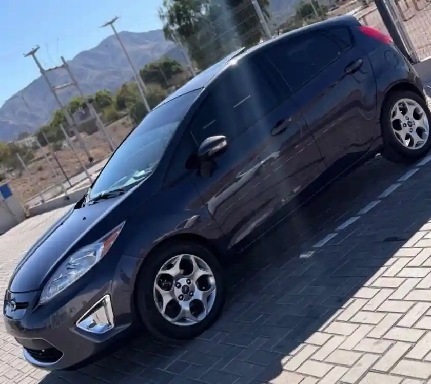 Ford Fiesta KD 2012 - foto 1