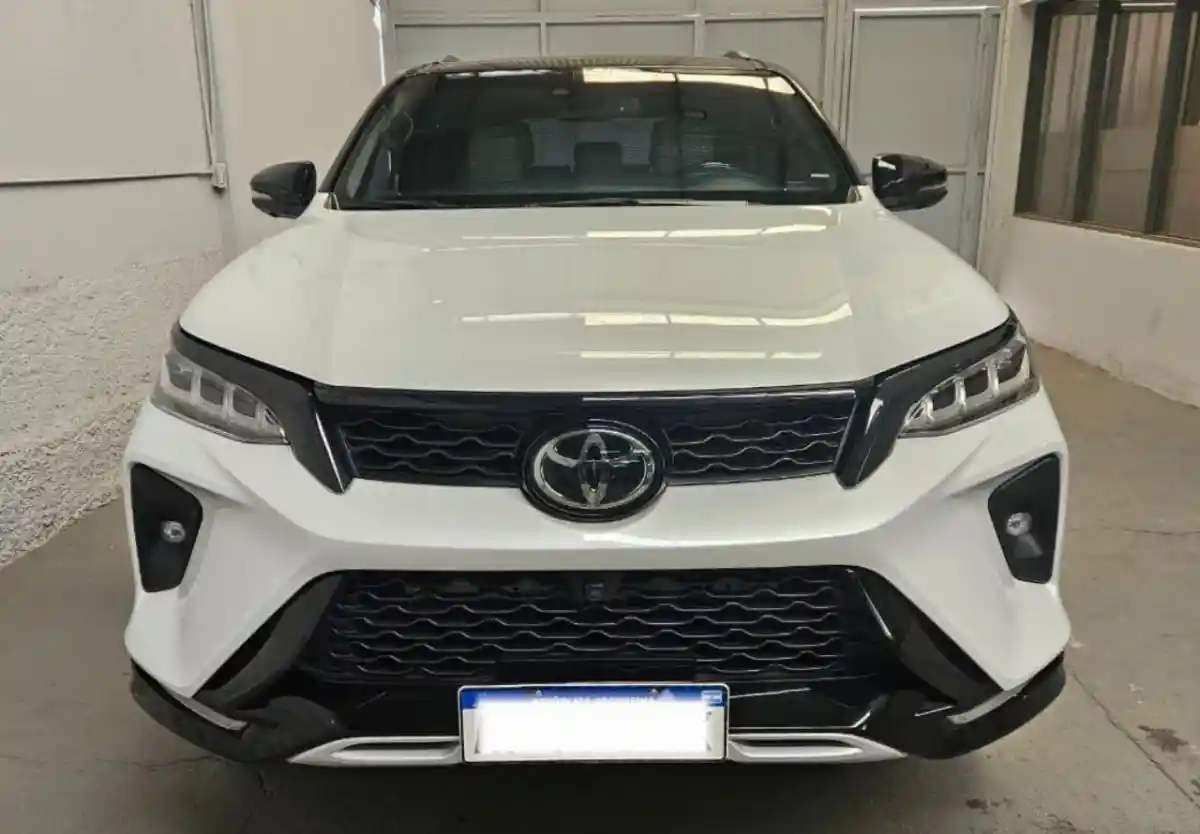 Toyota Hilux Sw4  2023 - foto 2