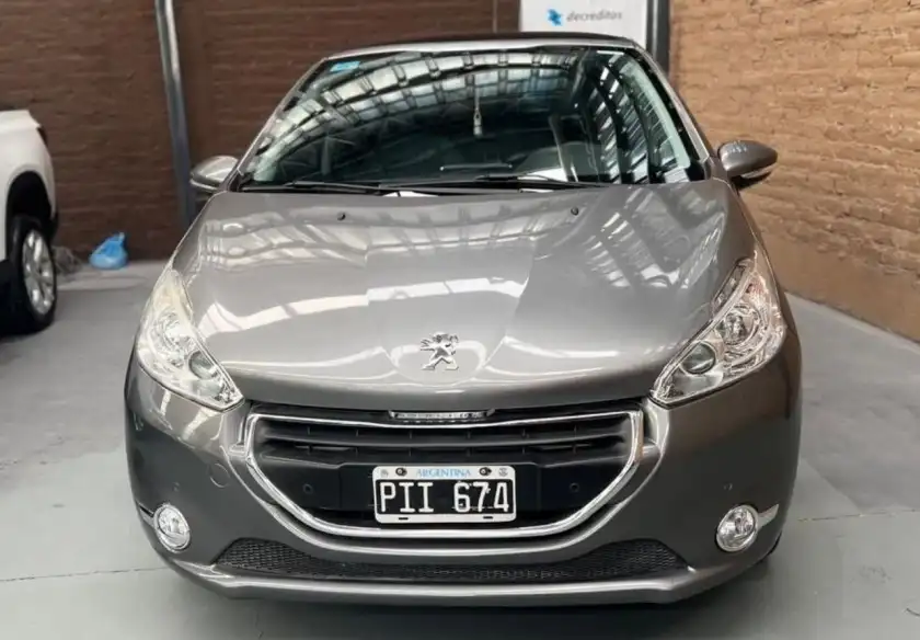 Peugeot 208  2015 - foto 2