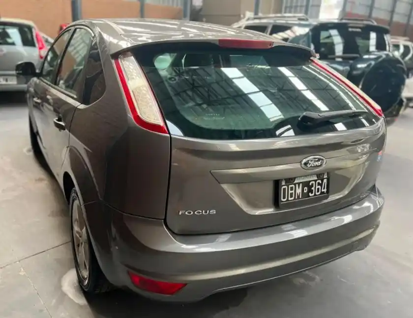 Ford Focus  2014 - foto 2