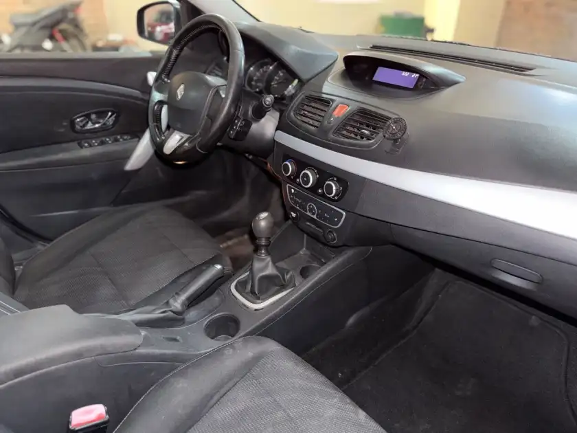 Renault Fluence  2012 - foto 5