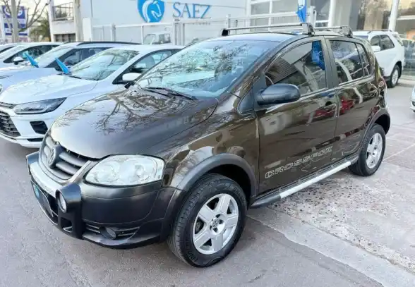 Volkswagen CrossFox 2008 - foto 1