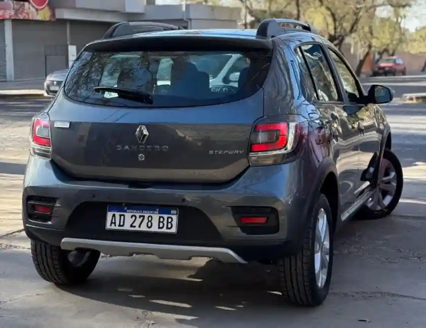 Renault Sandero  2018 - foto 4