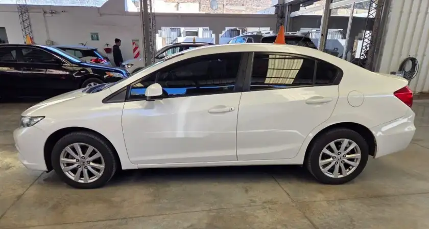 Honda Civic  2013 - foto 2