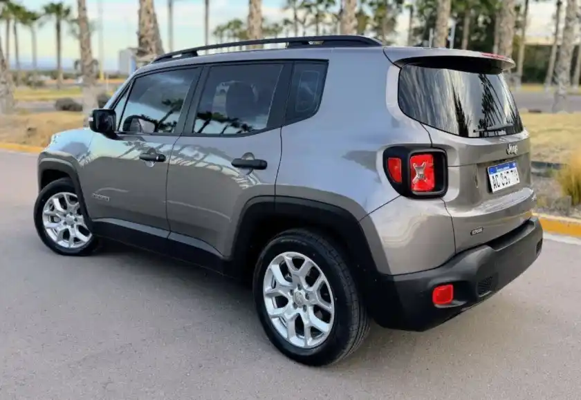 Jeep Renegade  2018 - foto 2