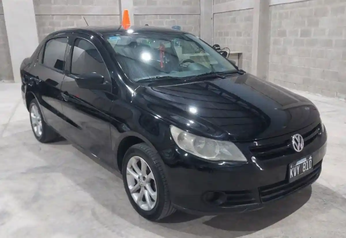 Volkswagen Voyage  2012 - foto 2