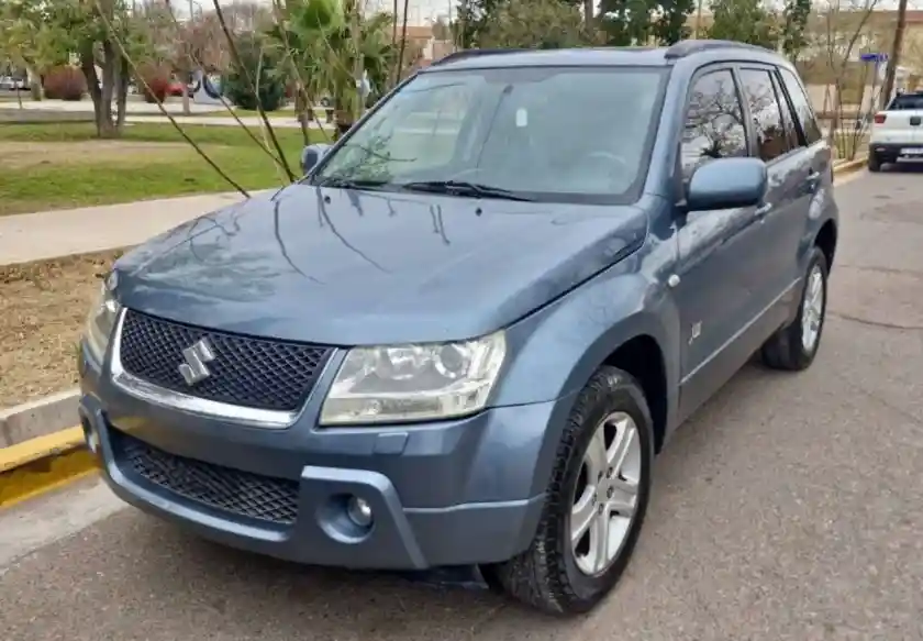 Suzuki Grand Vitara  2009 - foto 2