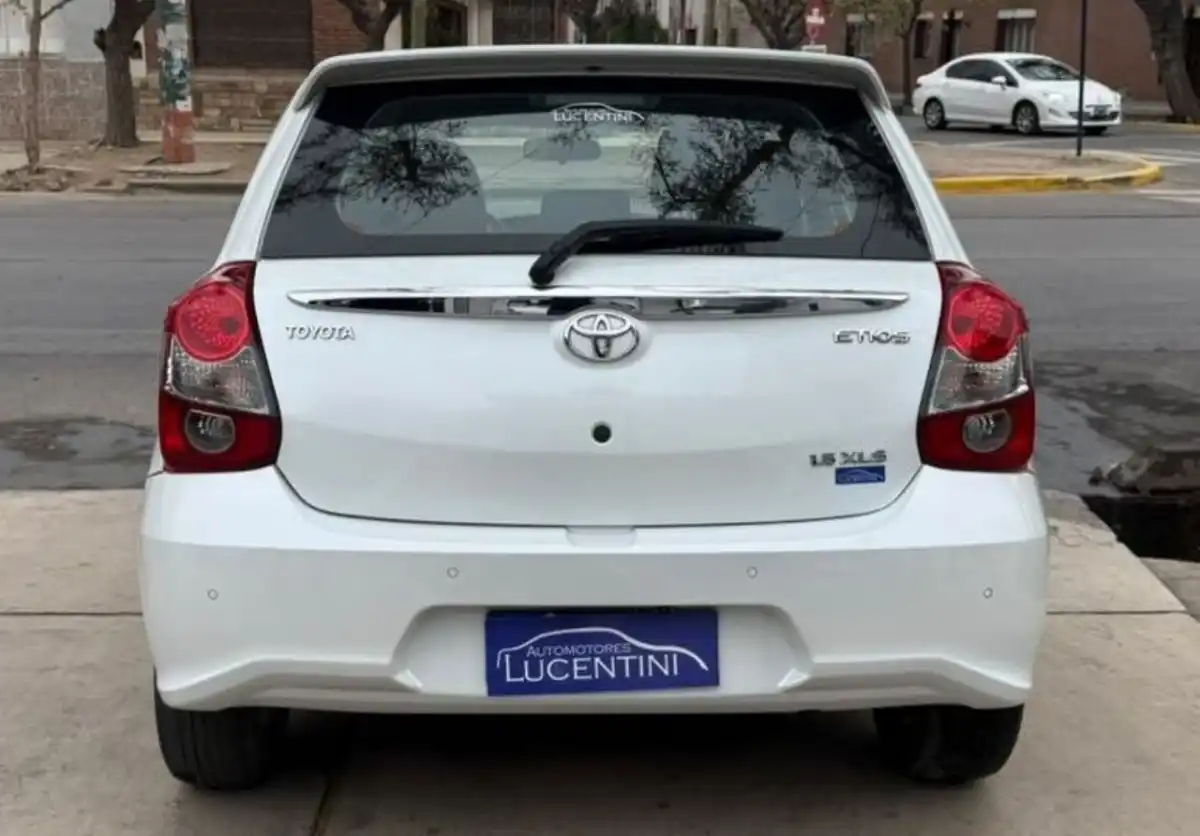 Toyota Etios  2023 - foto 5