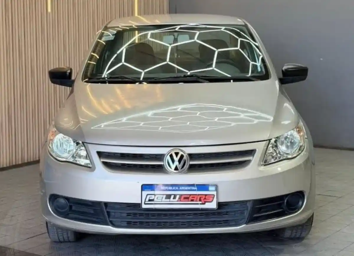 Volkswagen Voyage  2012 - foto 2