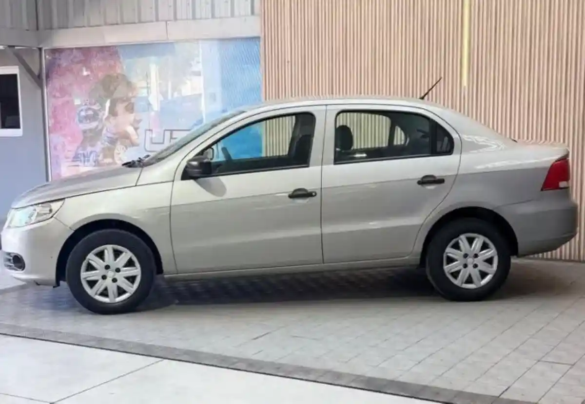 Volkswagen Voyage  2012 - foto 4