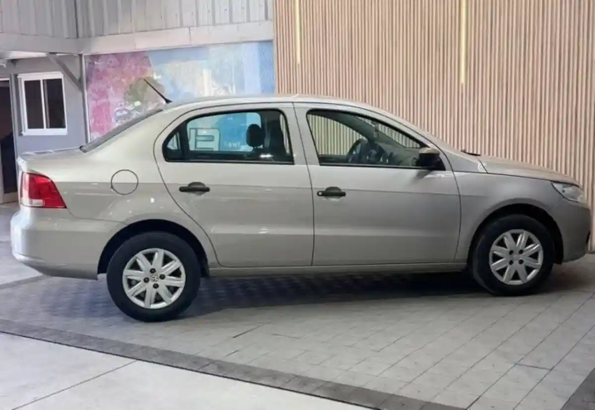 Volkswagen Voyage  2012 - foto 5