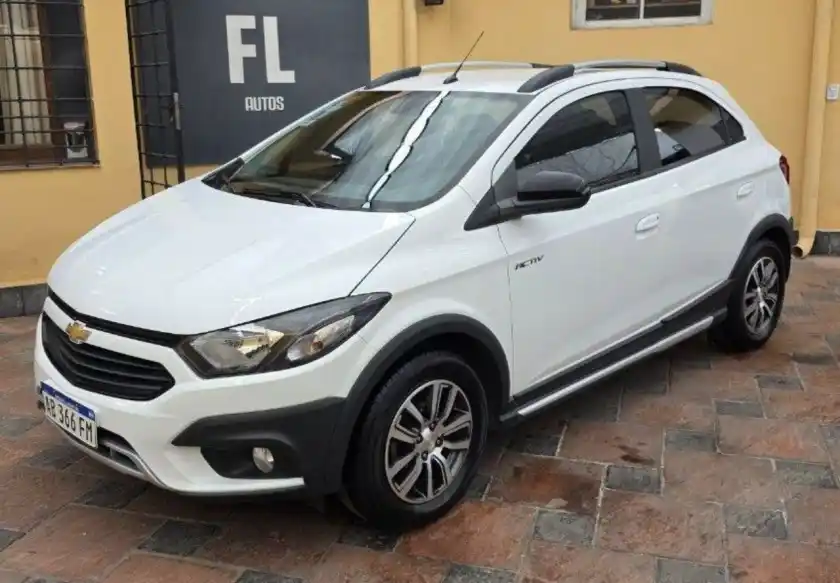 Chevrolet Onix 2017 - foto 1
