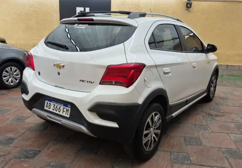 Chevrolet Onix  2017 - foto 4