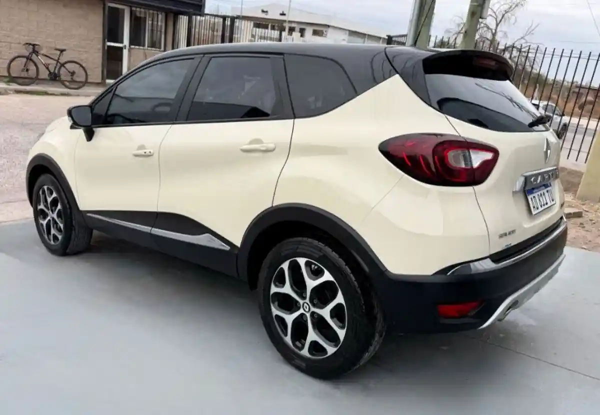 Renault Captur  2019 - foto 2