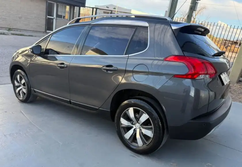 Peugeot 2008  2018 - foto 2