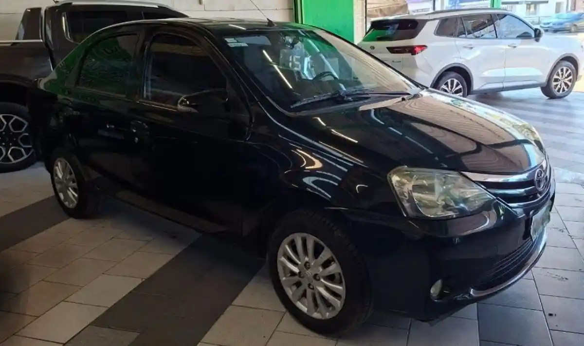 Toyota Etios  2015 - foto 3