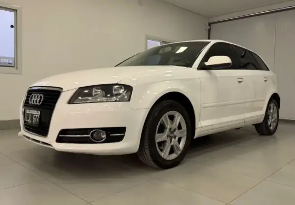 Audi A3  2012 - foto 1