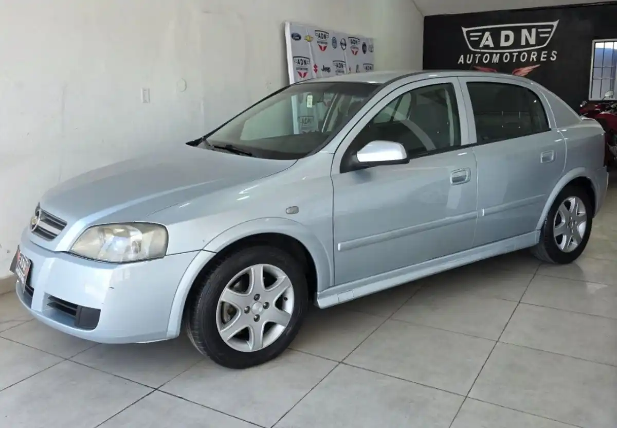 Chevrolet Astra  2010 - foto 1