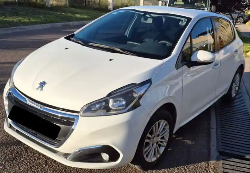 Peugeot 208  2017 - foto 1