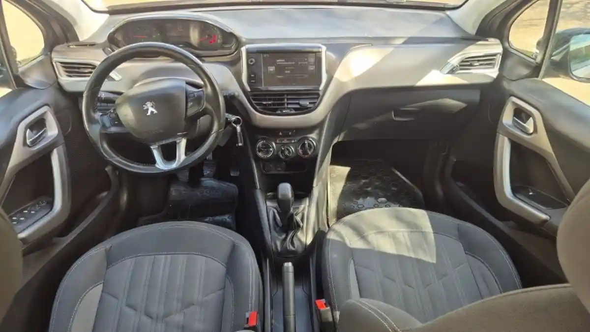 Peugeot 208  2017 - foto 4