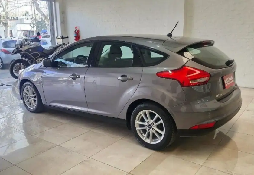Ford Focus  2019 - foto 4