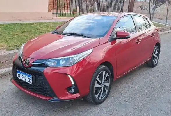 Toyota Yaris  2022 - foto 1