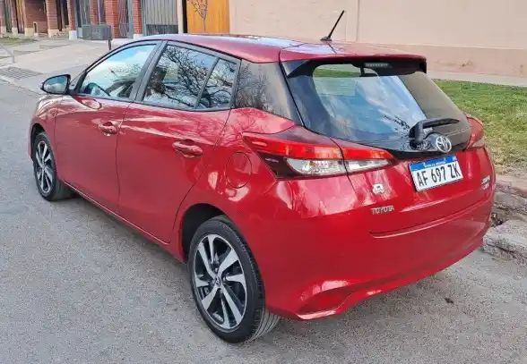 Toyota Yaris  2022 - foto 3