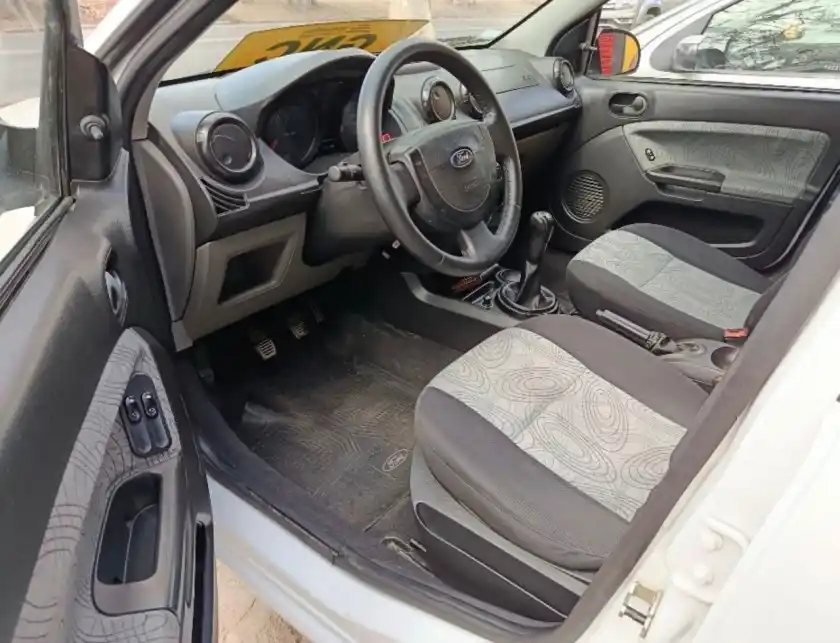 Ford Fiesta  2009 - foto 4