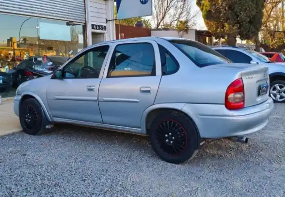 Chevrolet Corsa  2008 - foto 3