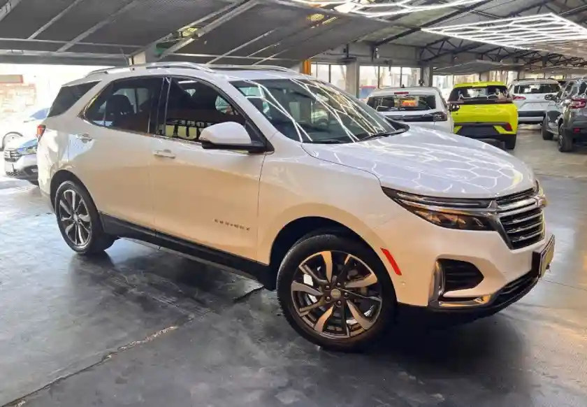 Chevrolet Equinox  2023 - foto 2