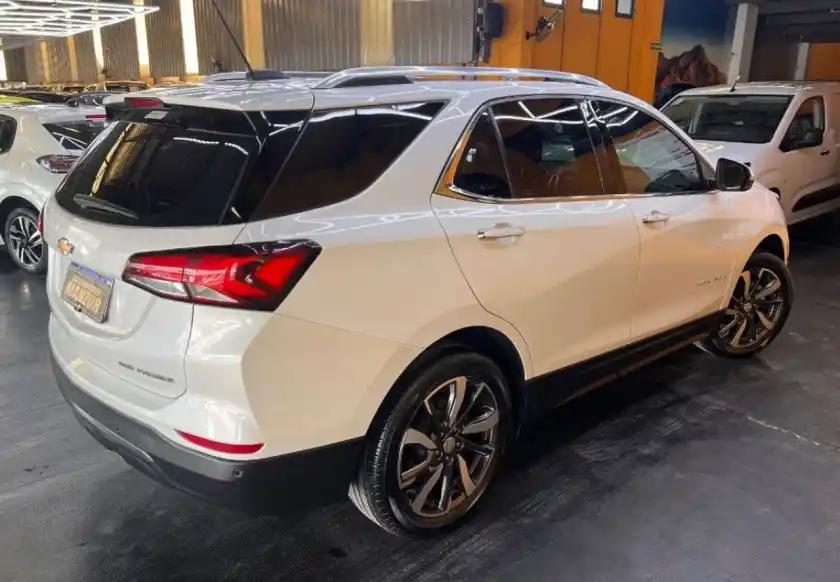 Chevrolet Equinox  2023 - foto 3