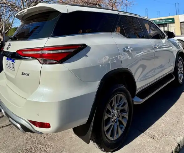 Toyota Hilux Sw4  2022 - foto 4