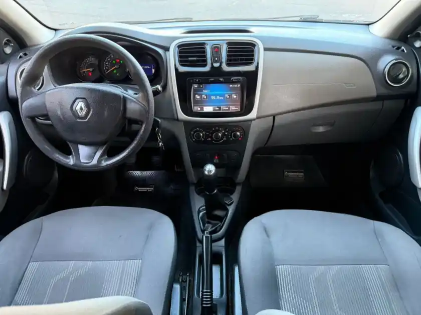 Renault Logan  2015 - foto 4