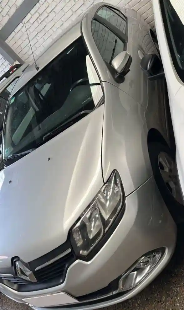 Renault Logan  2016 - foto 2
