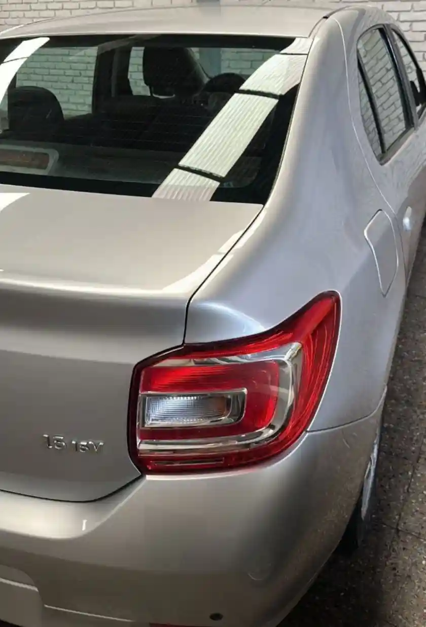 Renault Logan  2016 - foto 3