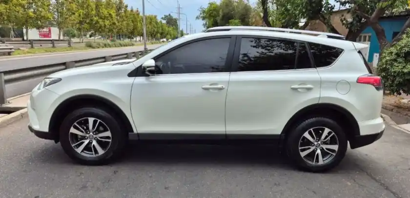 Toyota Rav4  2018 - foto 3