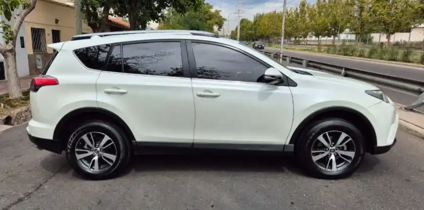 Toyota Rav4  2018 - foto 4