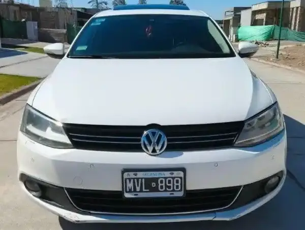 Volkswagen Vento  2013 - foto 1