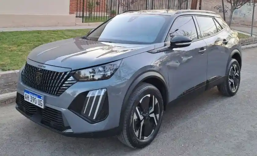 Peugeot 2008 2025 - foto 1
