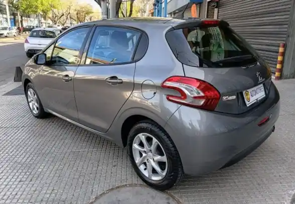 Peugeot 208  2014 - foto 3
